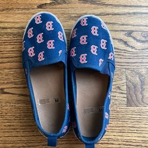Boston Red Sox shoes - size medium
